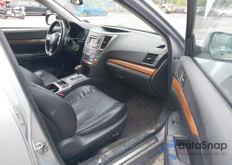 2013 Subaru Outback 2.5I Limited z USA, uszkodzony, nr VIN 4S4BRBKC4D3276859